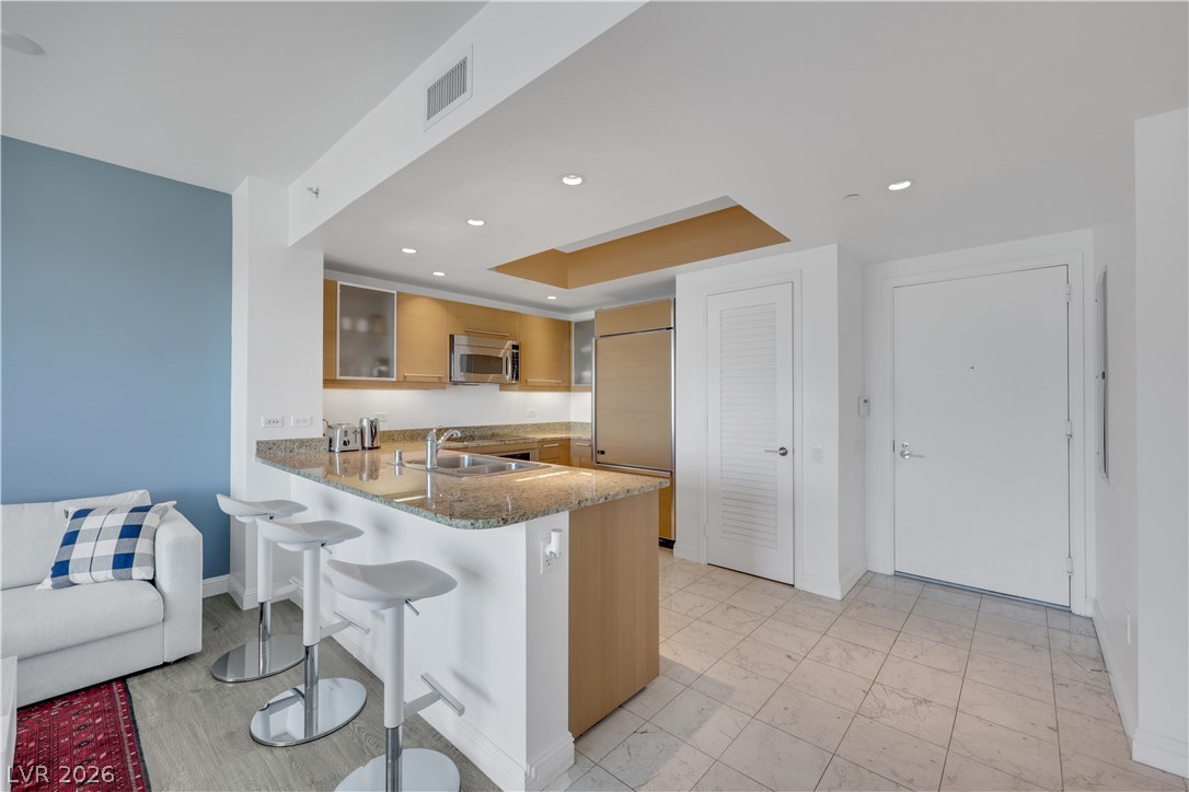Photo 15 of 30, 322 Karen Avenue #1604
