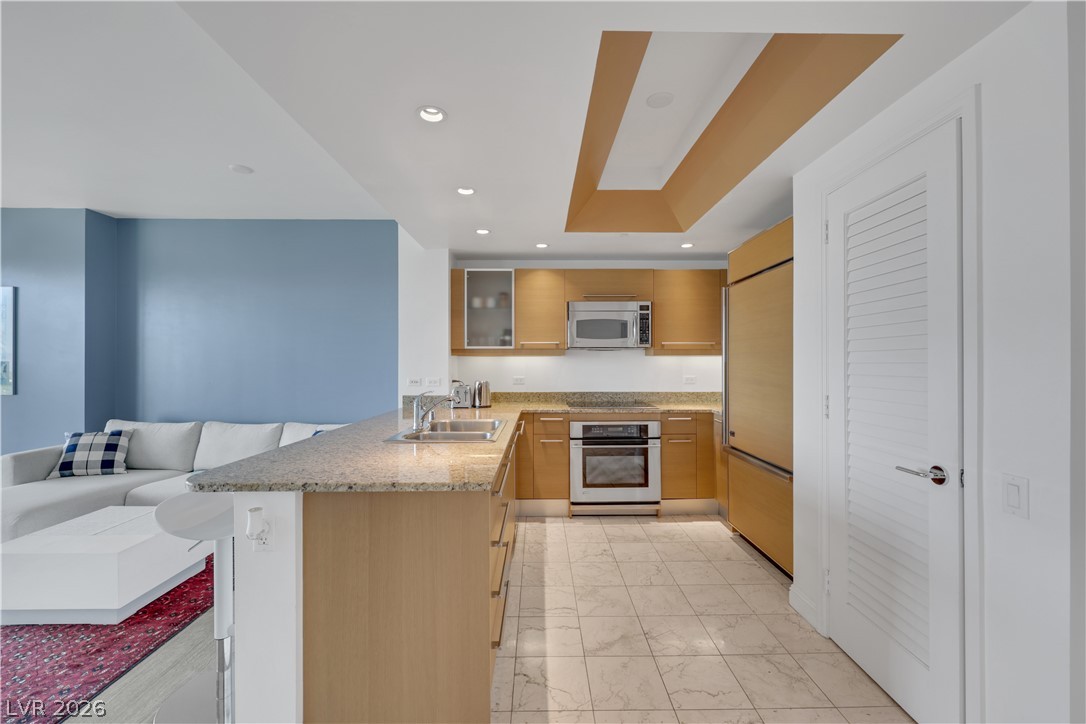 Photo 4 of 322 Karen Avenue #1604