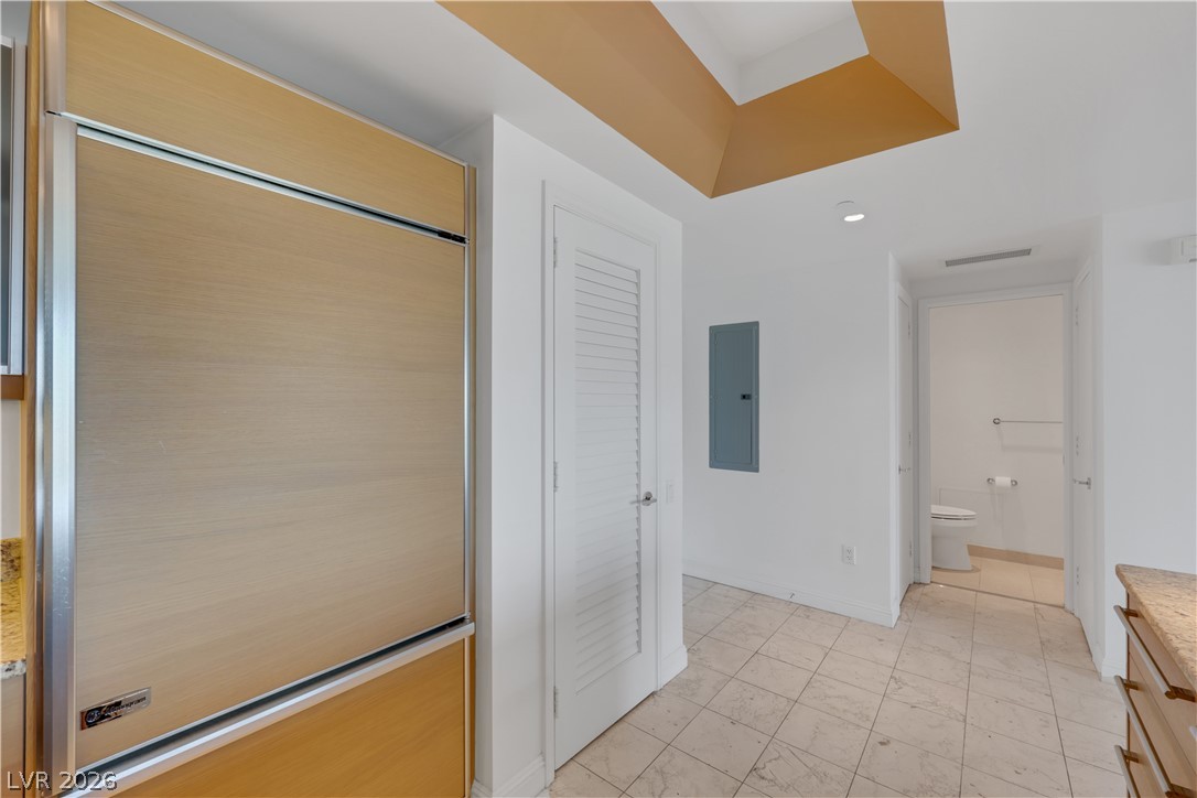 Photo 6 of 30, 322 Karen Avenue #1604