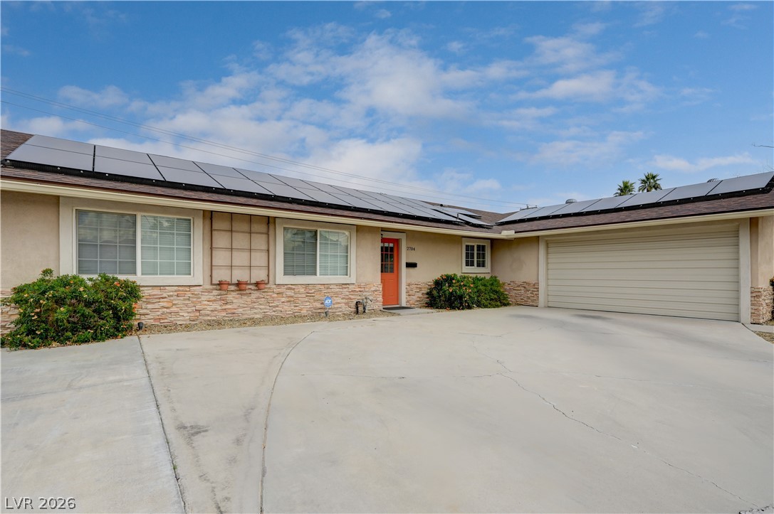 Photo 4 of 2704 W Oakey Boulevard