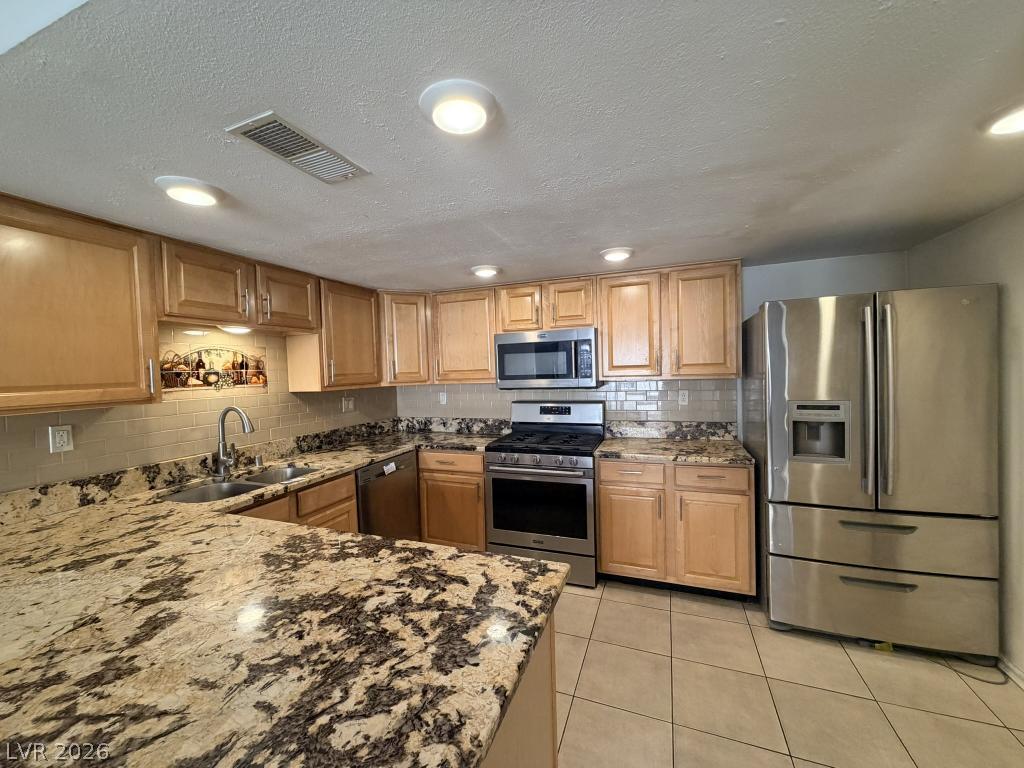 Photo 13 of 15, 6521 Sugarpine Lane