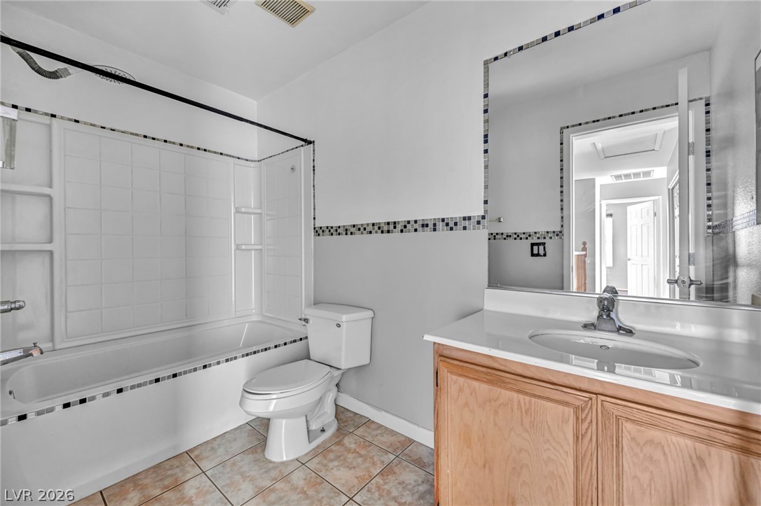 Photo 12 of 16, 6250 W Arby Avenue #225