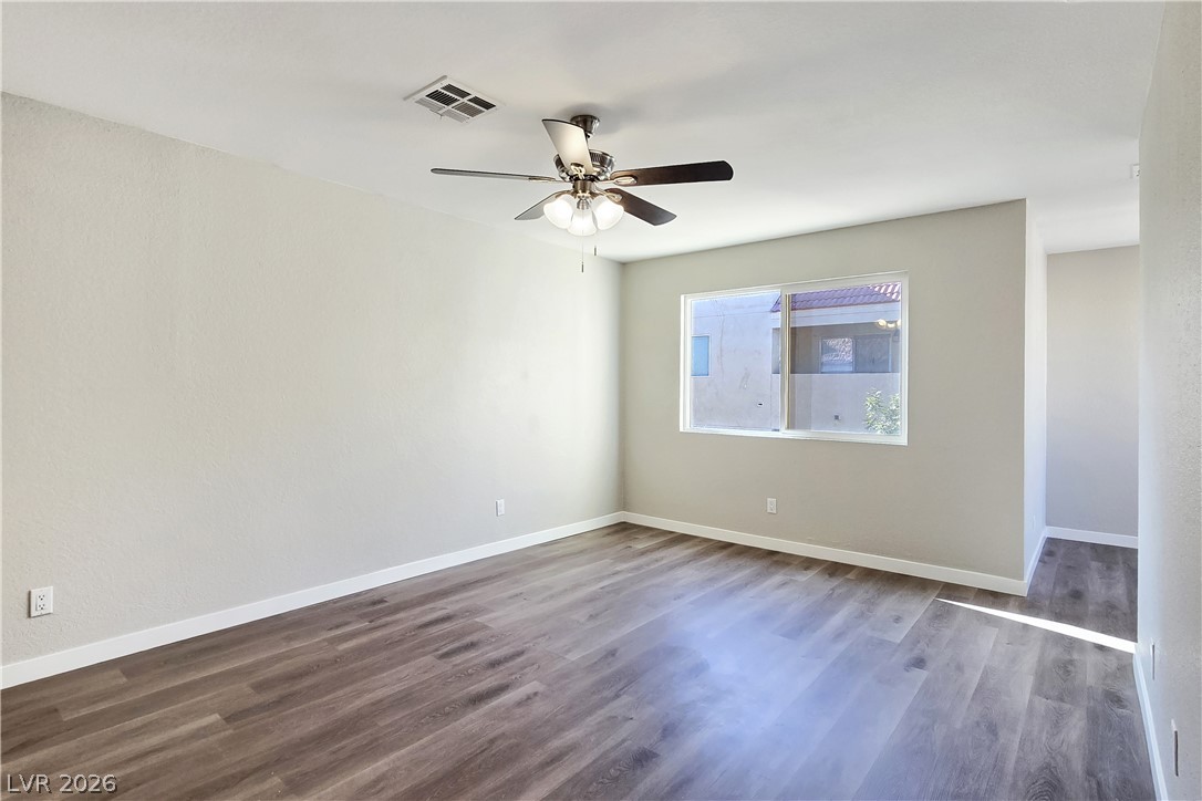 Photo 8 of 22, 1812 N Decatur Boulevard #202