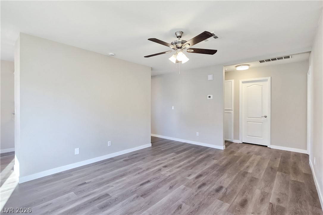 Photo 10 of 22, 1812 N Decatur Boulevard #202