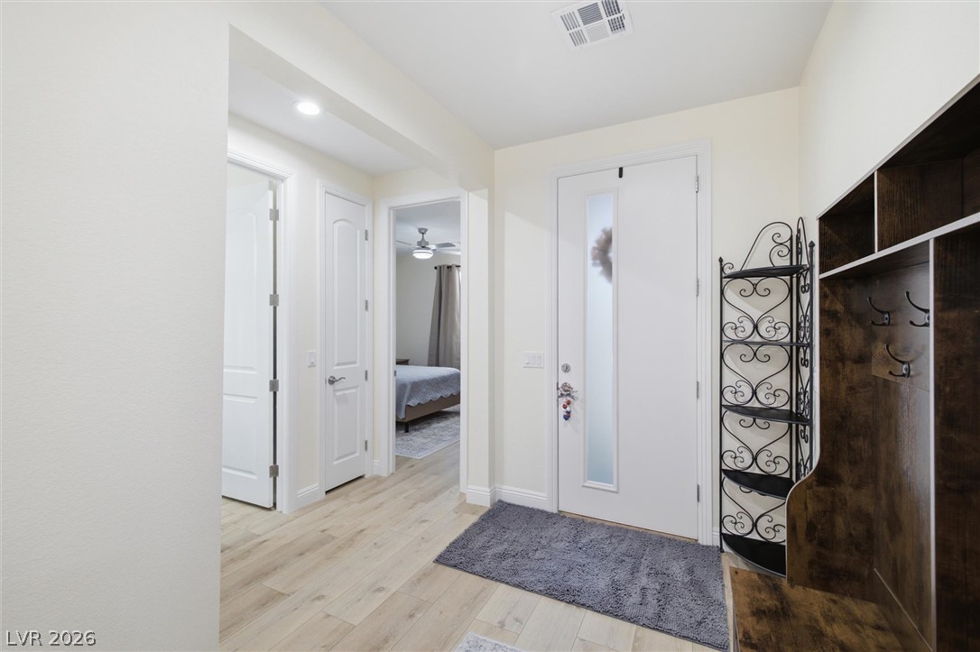 Photo 6 of 46, 6950 Sandpebble Street