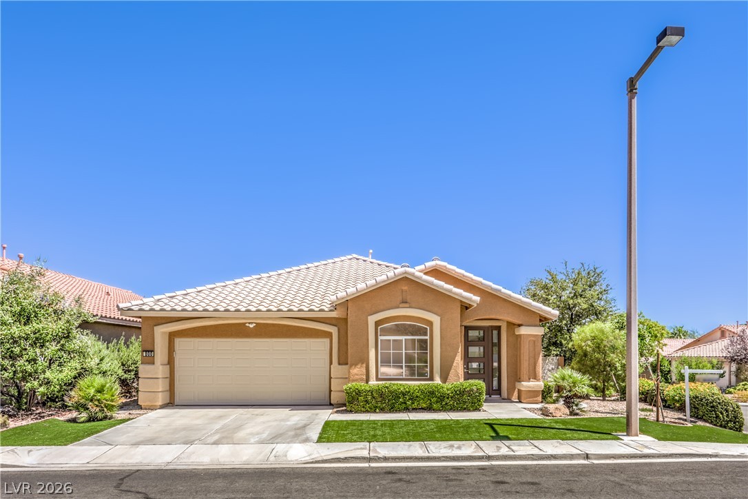 800 Royal Elm Lane, Las Vegas 89144