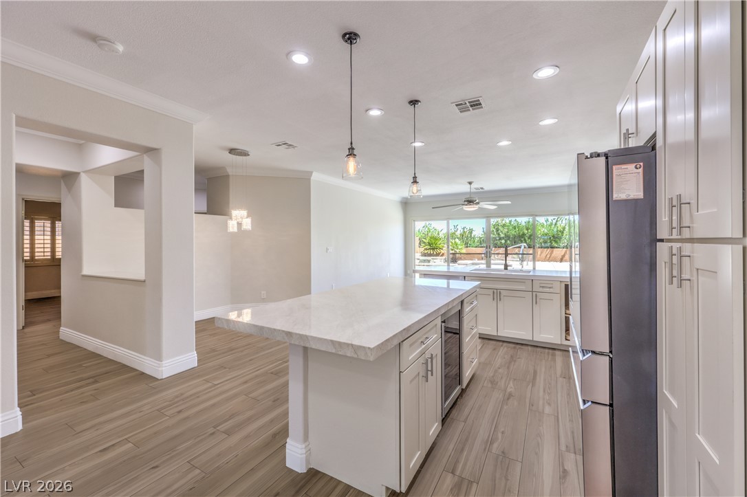 Photo 4 of 800 Royal Elm Lane