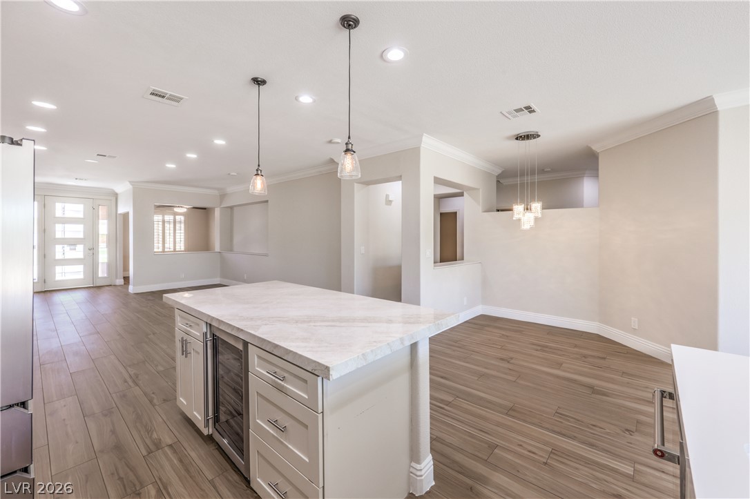 Photo 5 of 800 Royal Elm Lane