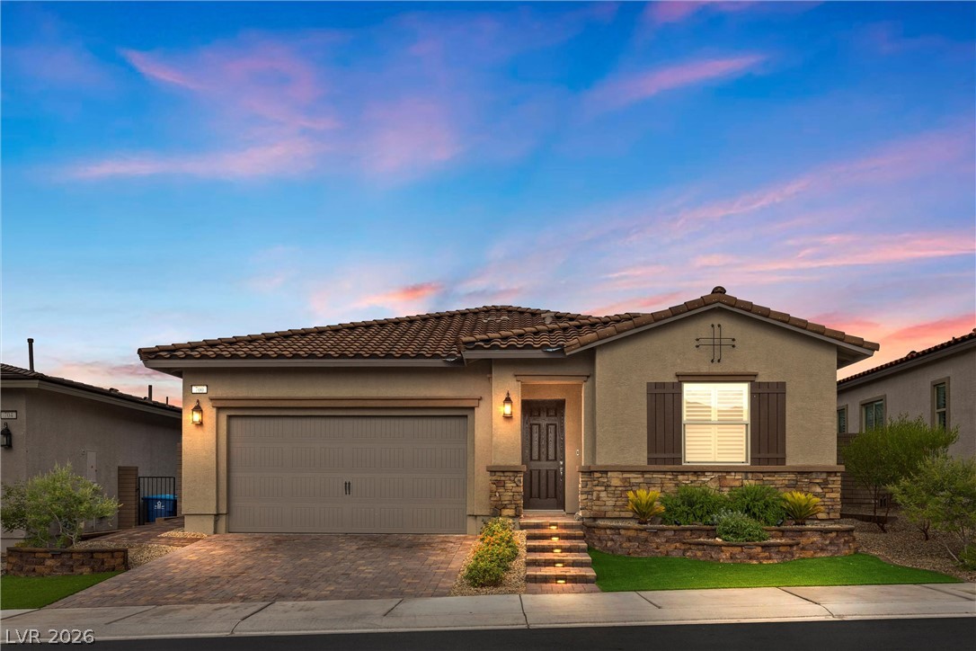 700 Monteverdi Peak Street, Henderson 89011