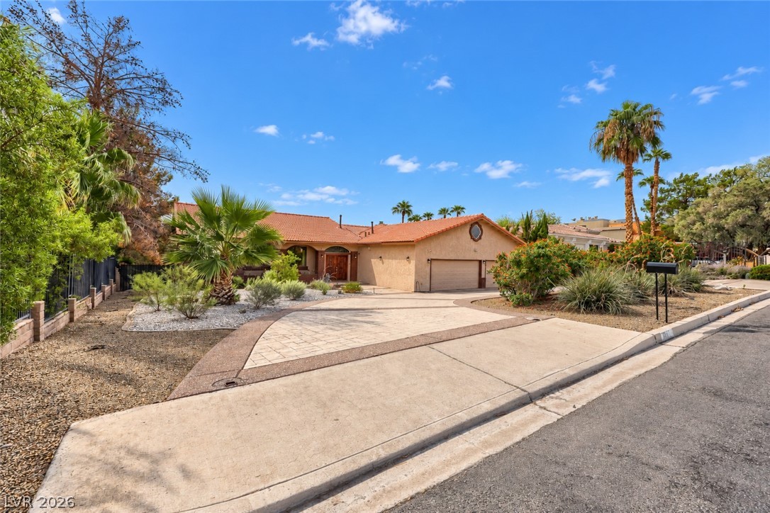 Photo 56 of 59, 2817 La Mesa Drive