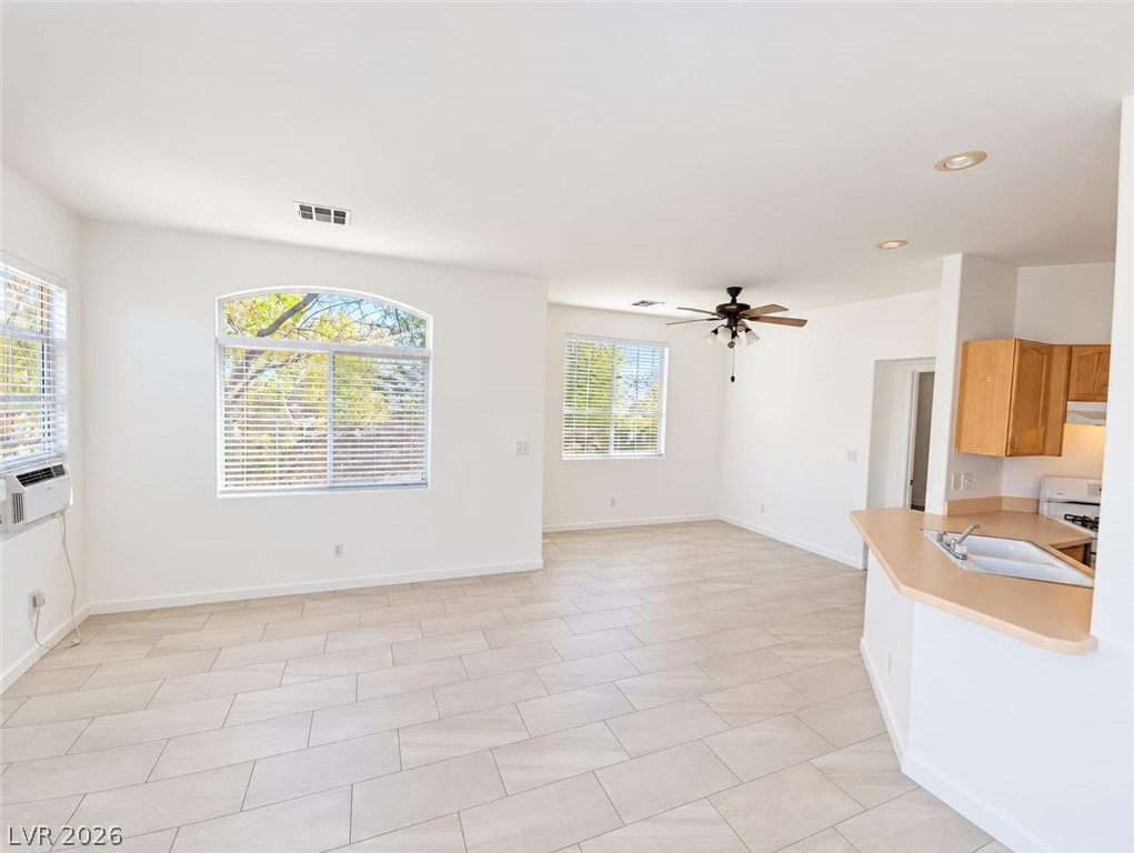 Photo 3 of 1171 Antoinette Street