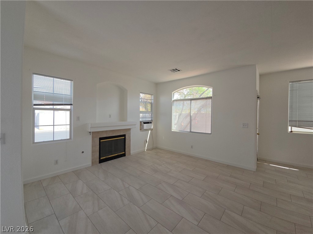 Photo 5 of 1171 Antoinette Street