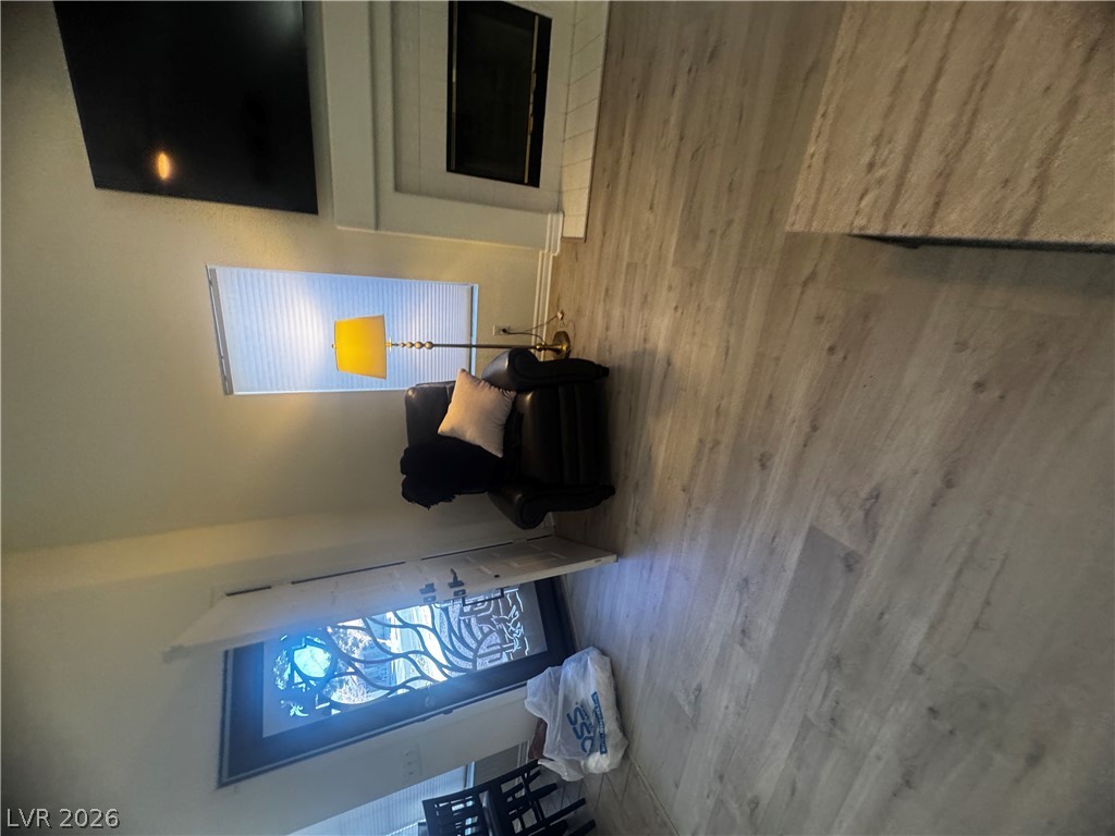 Photo 4 of 338 Abbington Street