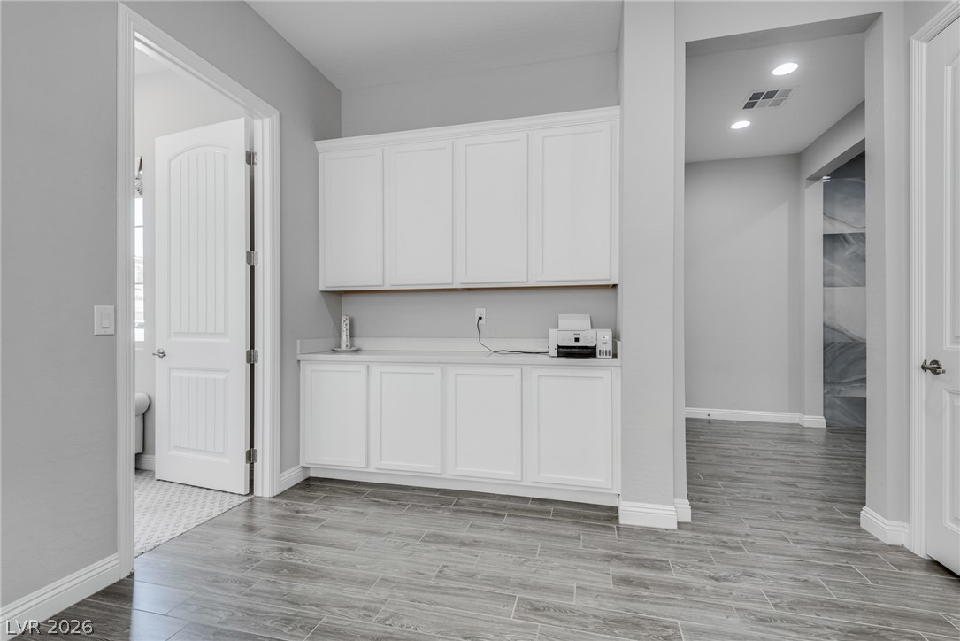 Photo 37 of 51, 5796 Yellow Ridge Avenue