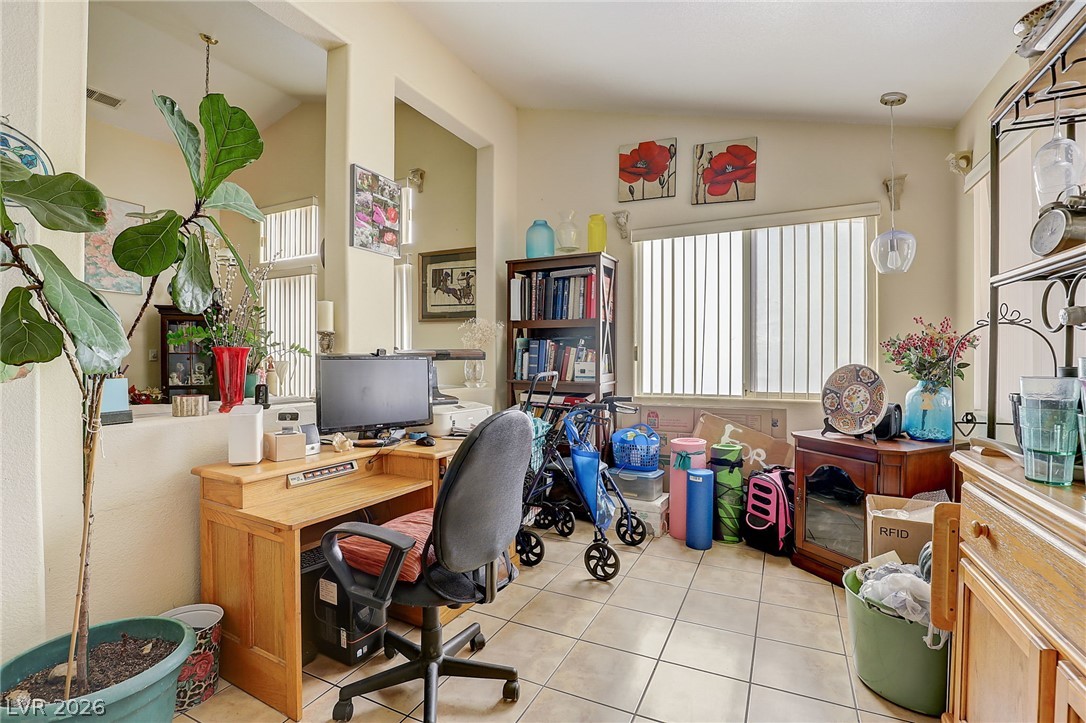 Photo 6 of 37, 3207 Atwater Drive