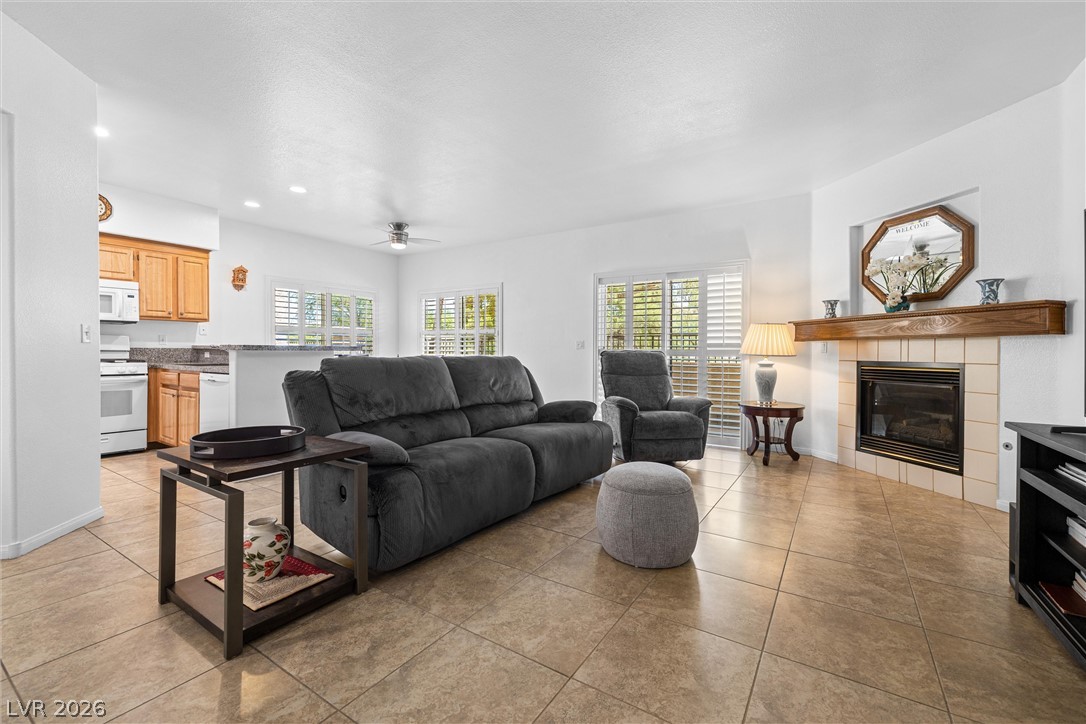 Photo 10 of 36, 4910 Black Bear Road #101