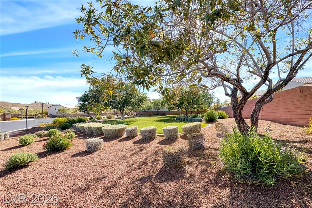 Photo 50 of 53, 10432 Doman Avenue