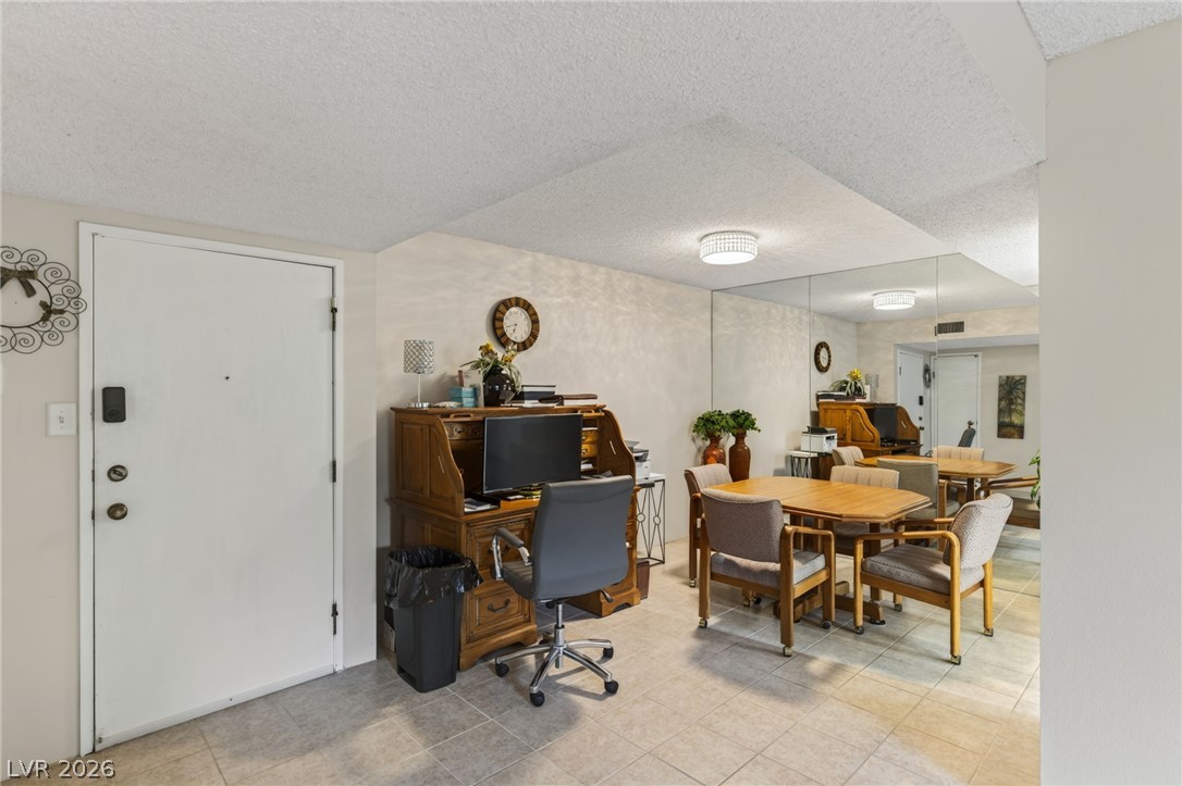 Photo 6 of 28, 750 Royal Crest Circle #354