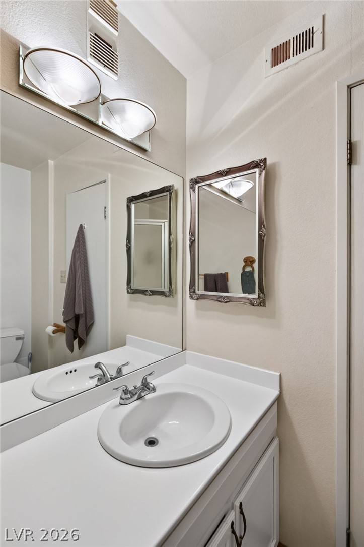 Photo 8 of 28, 750 Royal Crest Circle #354