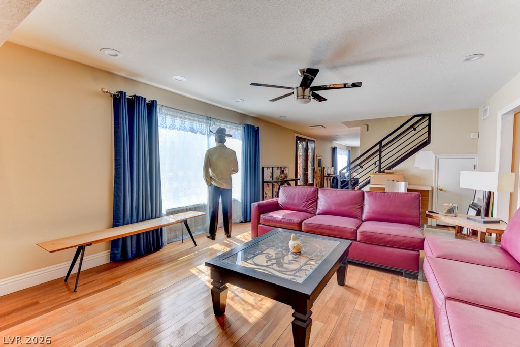 Photo 8 of 47, 1818 Waldman Avenue