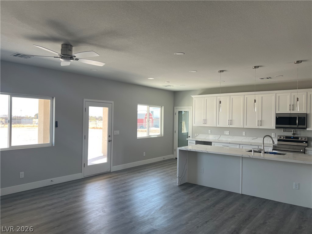Photo 5 of 2550 S Tecumseh Avenue