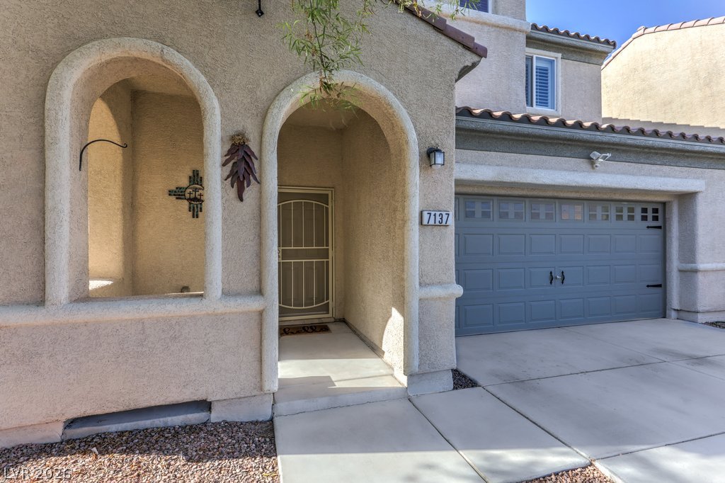 Photo 4 of 7137 River Meadows Avenue