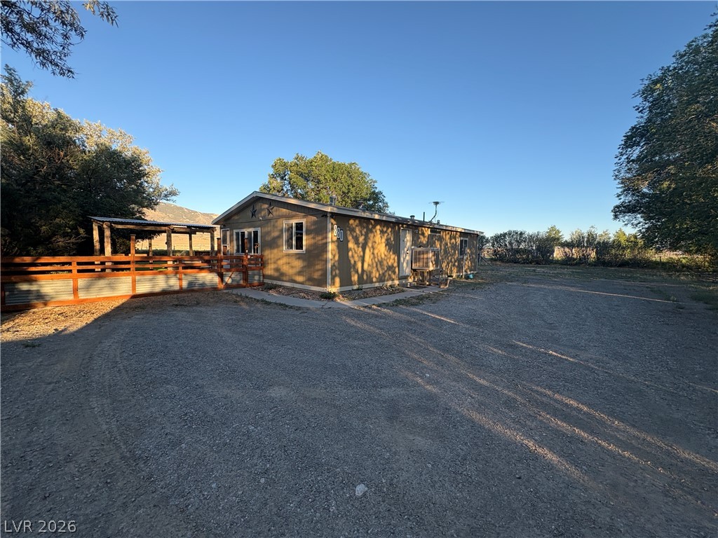 Photo 4 of 880 N 59th Street