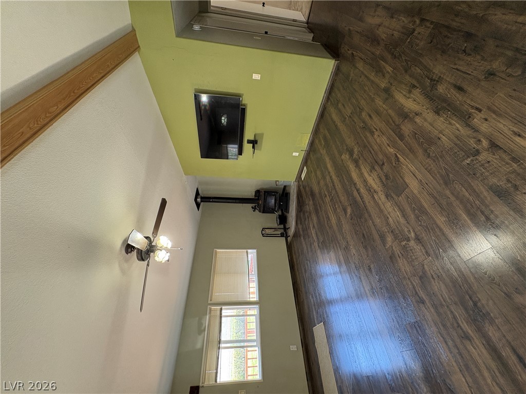 Photo 15 of 46, 880 N 59th Street