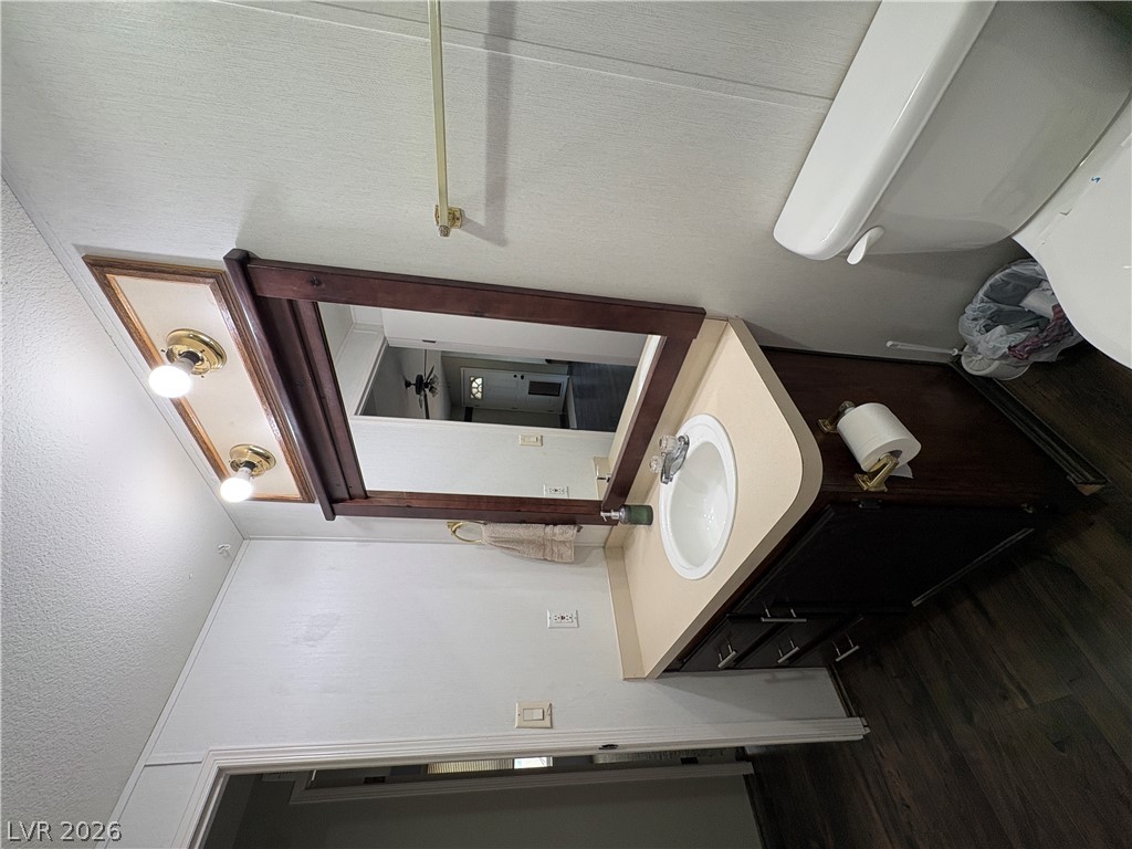 Photo 32 of 46, 880 N 59th Street