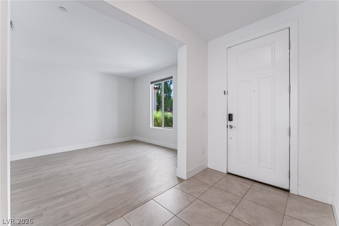 Photo 7 of 52, 9993 Birch Knoll Avenue