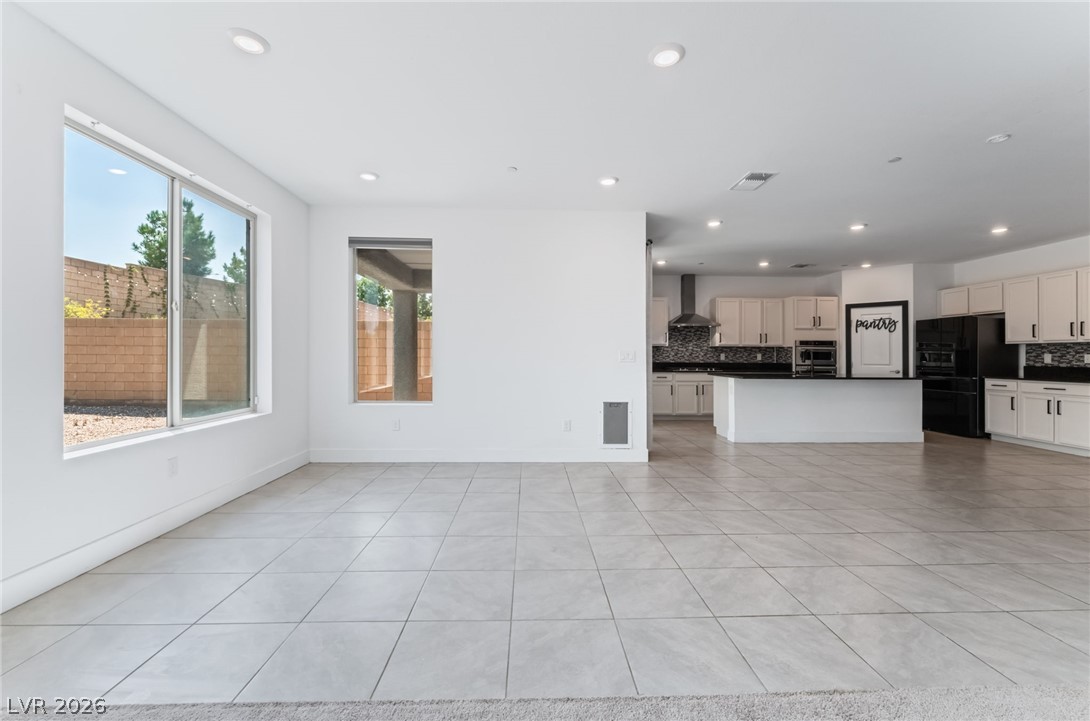 Photo 13 of 52, 9993 Birch Knoll Avenue
