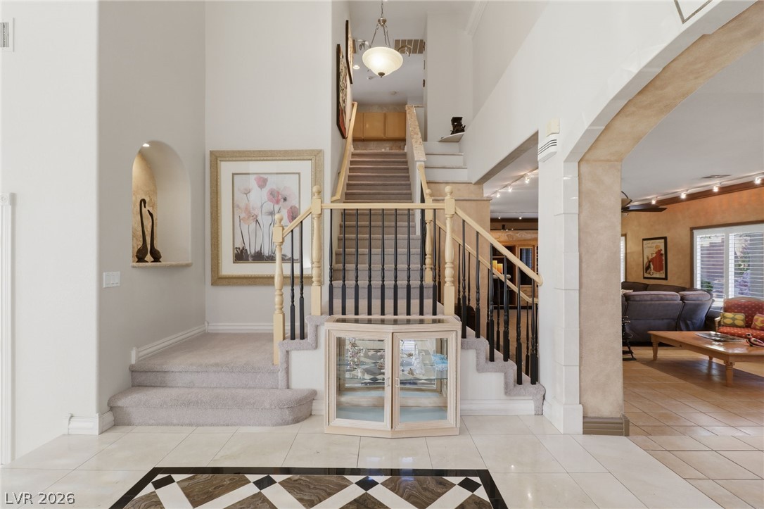 Photo 13 of 41, 425 Talisman Court