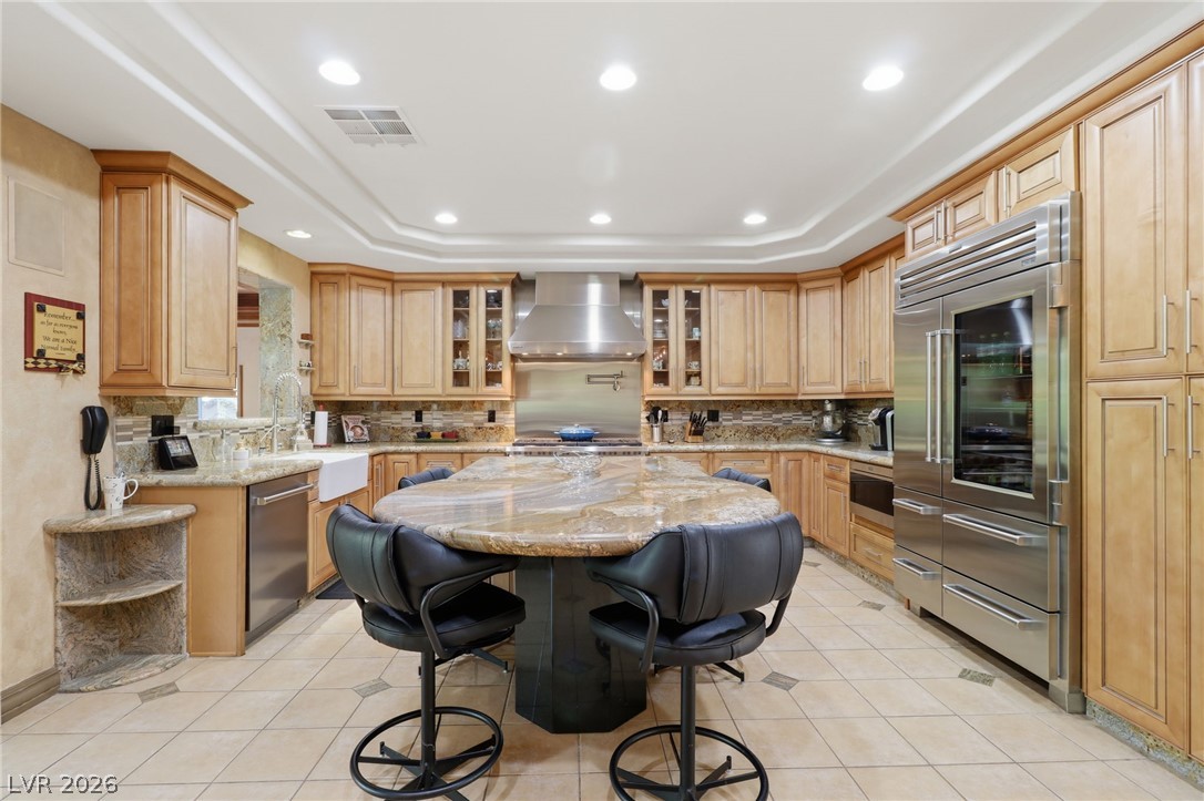 Photo 7 of 41, 425 Talisman Court