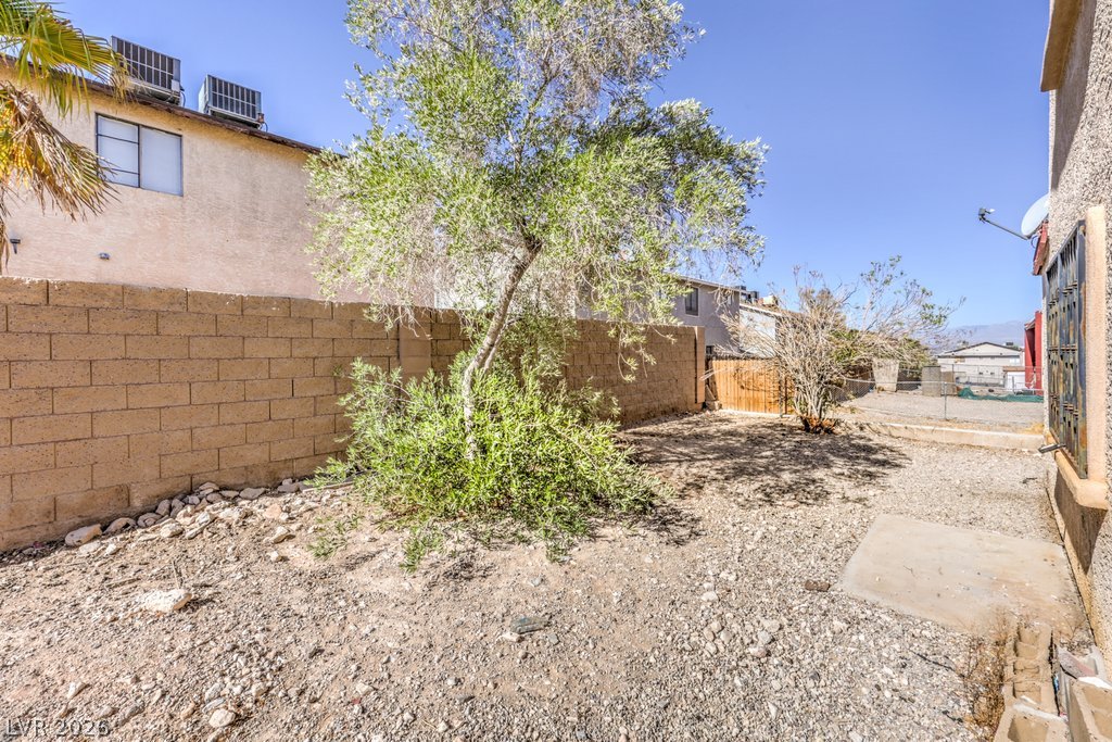 Photo 34 of 40, 6979 Issac Avenue