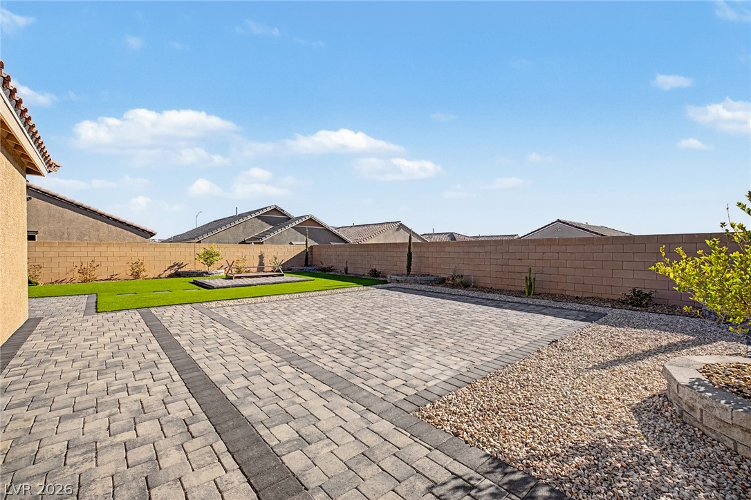 Photo 2 of 877 Mary Baer Way