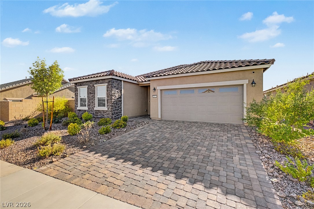 Photo 8 of 25, 877 Mary Baer Way