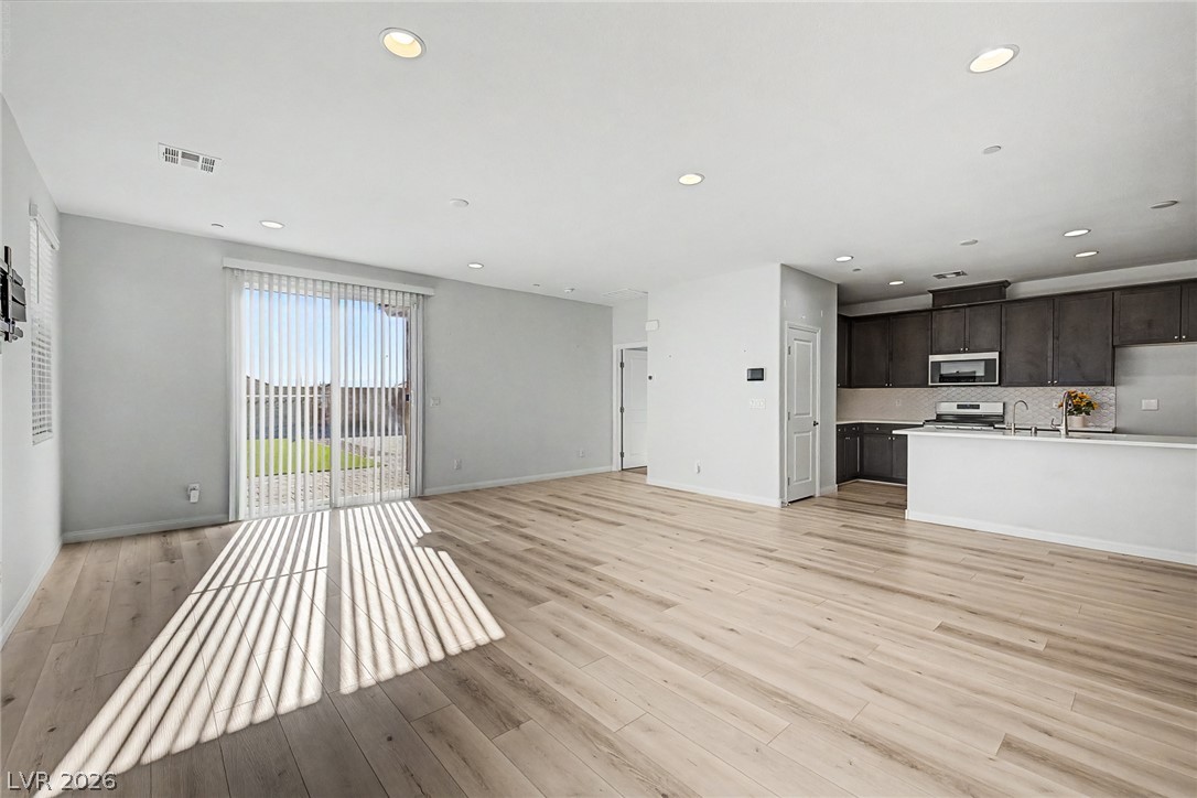 Photo 5 of 877 Mary Baer Way
