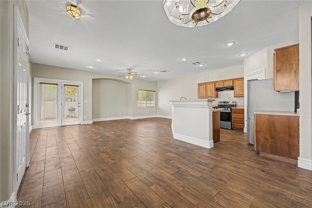 Photo 8 of 30, 3205 Regal Swan Place #3