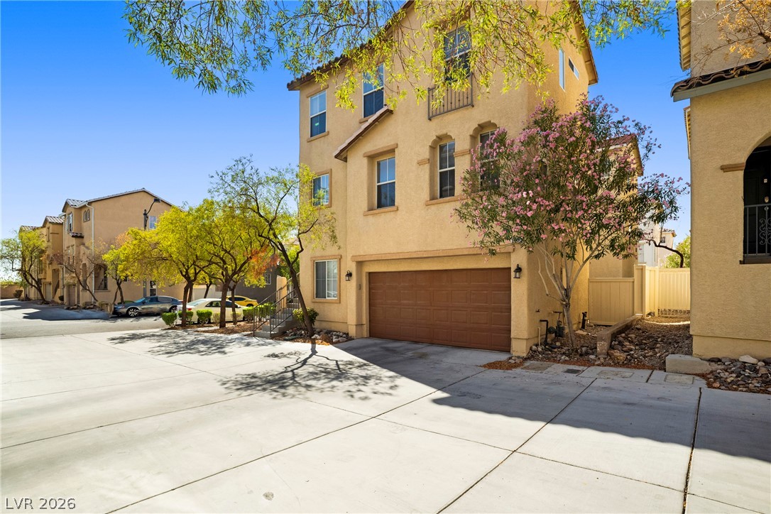 Photo 4 of 8933 Jamie Lee Avenue