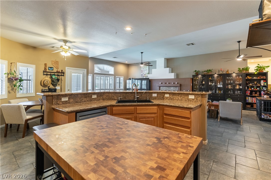 Photo 12 of 32, 8920 Mannix Court