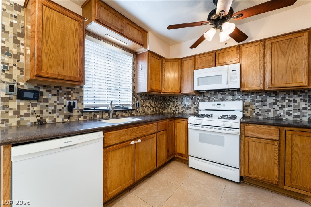 Photo 3 of 7084 BURCOT Avenue #J21