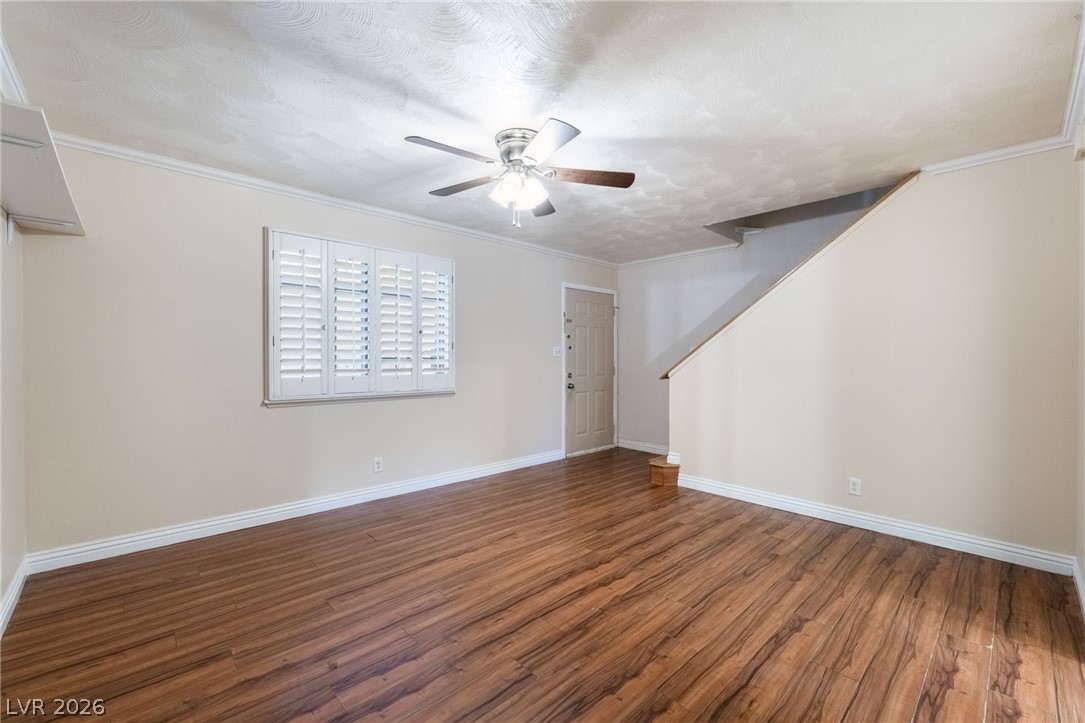 Photo 6 of 33, 7084 BURCOT Avenue #J21
