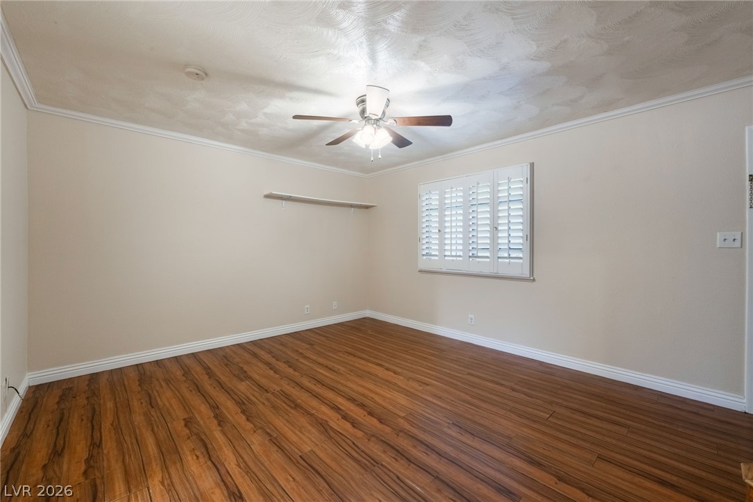 Photo 7 of 33, 7084 BURCOT Avenue #J21