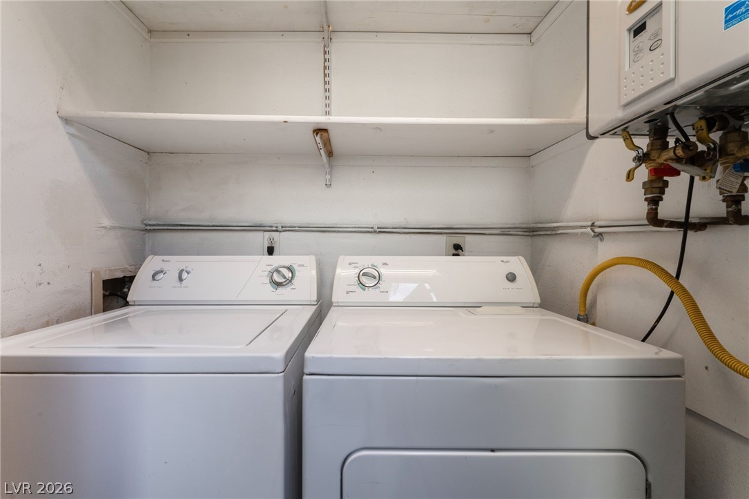Photo 25 of 33, 7084 BURCOT Avenue #J21