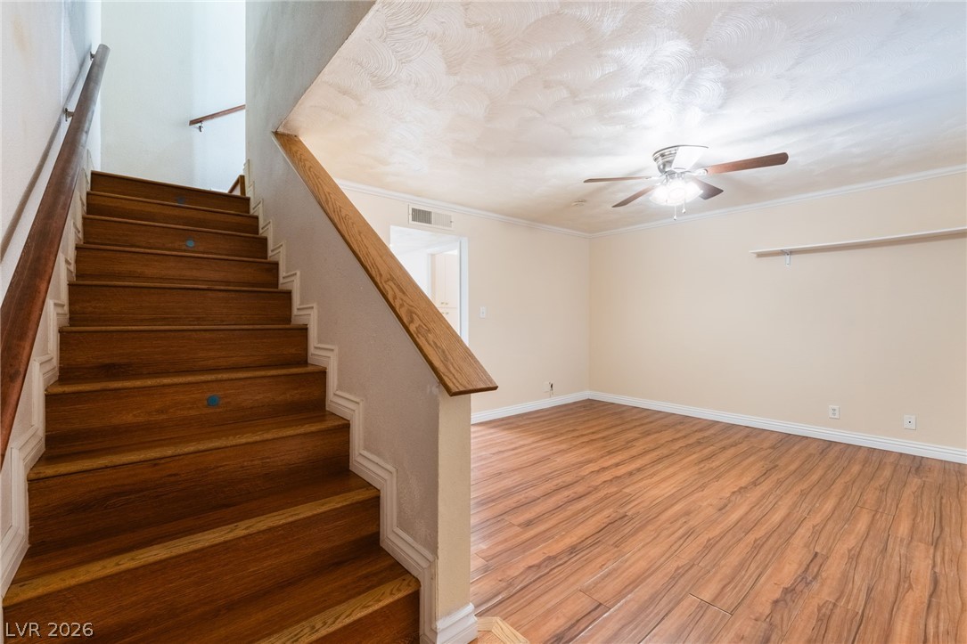 Photo 13 of 33, 7084 BURCOT Avenue #J21