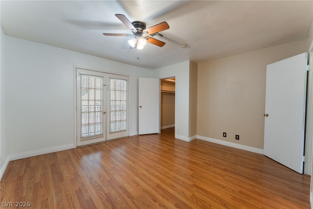 Photo 18 of 33, 7084 BURCOT Avenue #J21