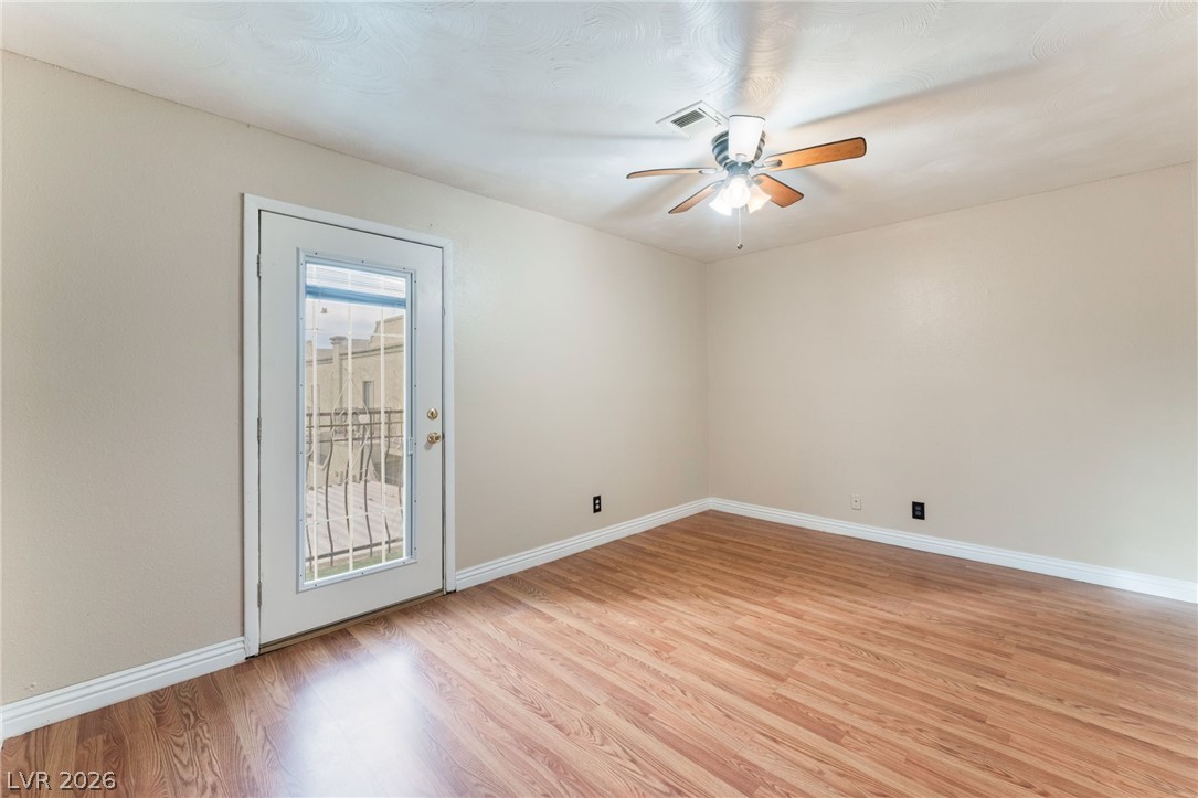 Photo 20 of 33, 7084 BURCOT Avenue #J21