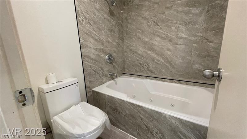 Photo 16 of 21, 1701 E Katie Avenue #91