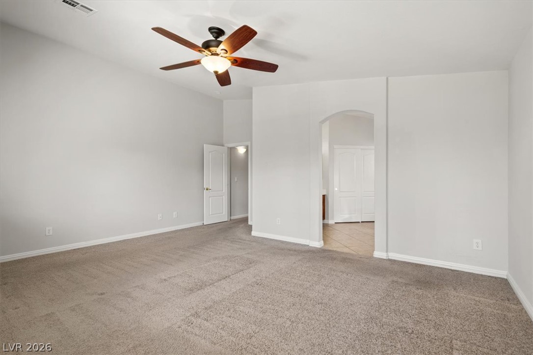 Photo 13 of 34, 6217 Double Oak Street