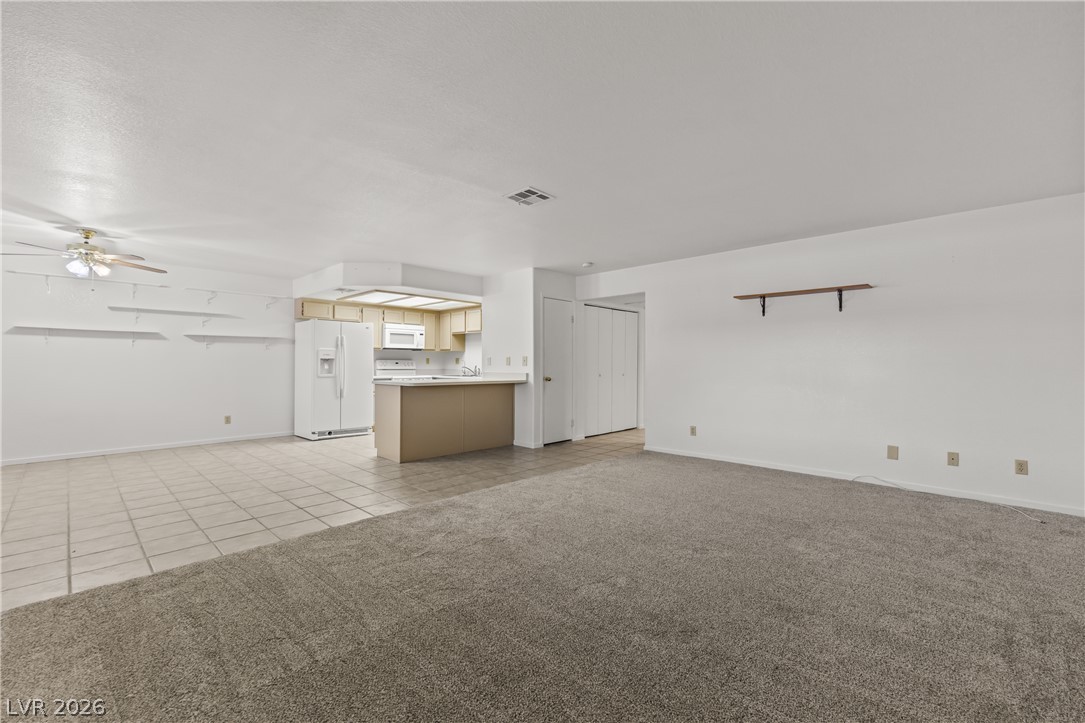 Photo 9 of 59, 930 Mesquite Springs Drive #101